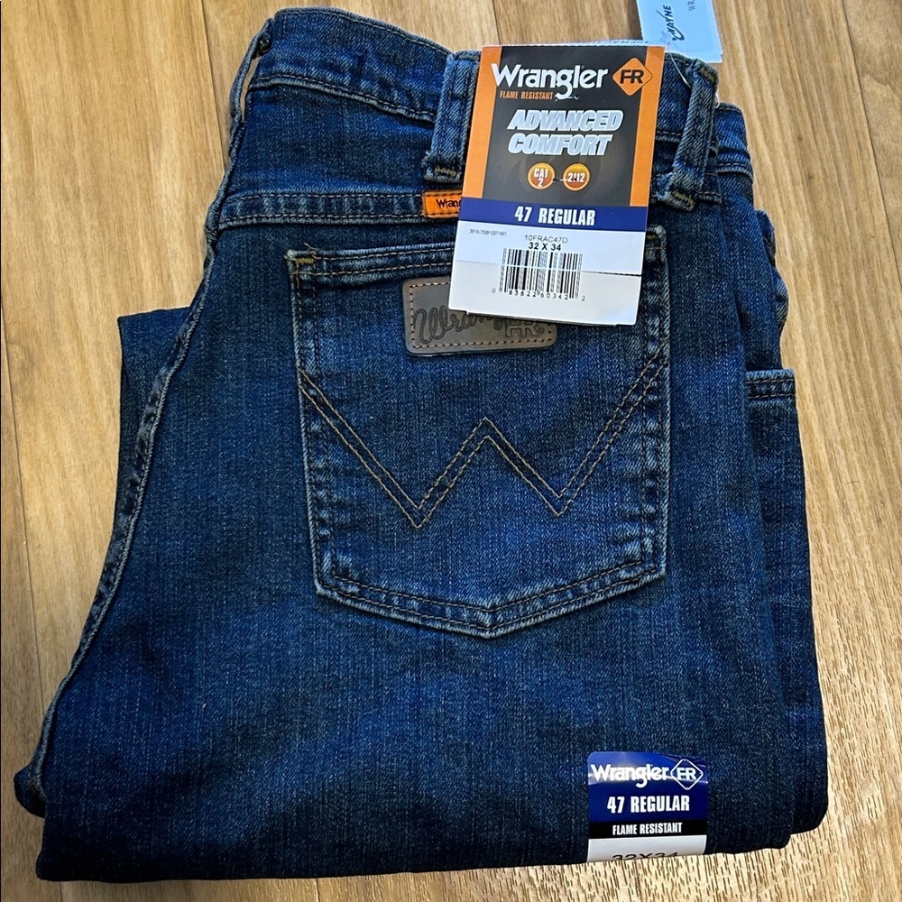 Wrangler Men's Dark Blue Straight Jeans Work/Casual